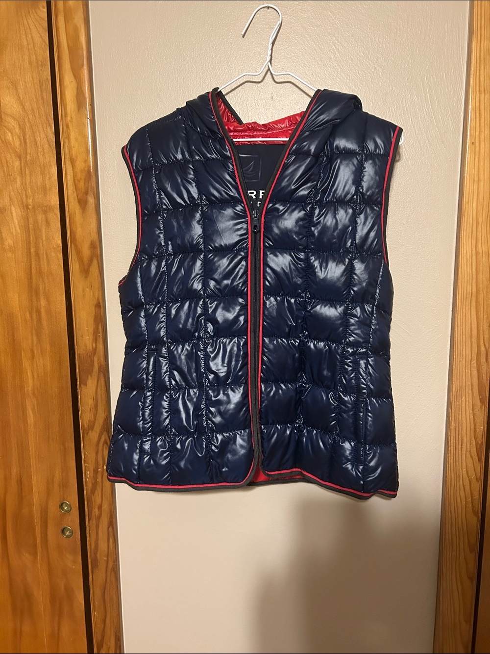 Sperry Navy Quilted Hooded Puffer Vest with Red Trim